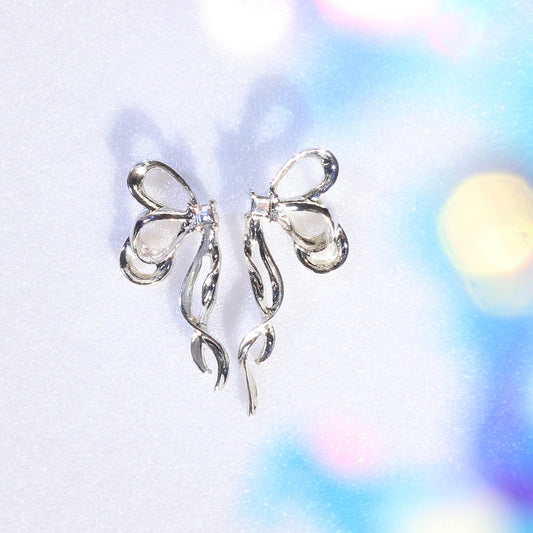 ロングボウリボンピアス Silver925 エレガントなリボンデザイン