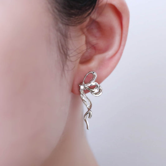 ロングボウリボンピアス｜Silver 925