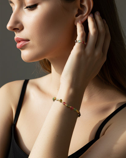 マルチカラートルマリンマロンカットブレスレット リング 着用イメージ