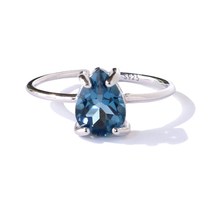 ロンドンブルートパーズ 宝石アップ 透明度